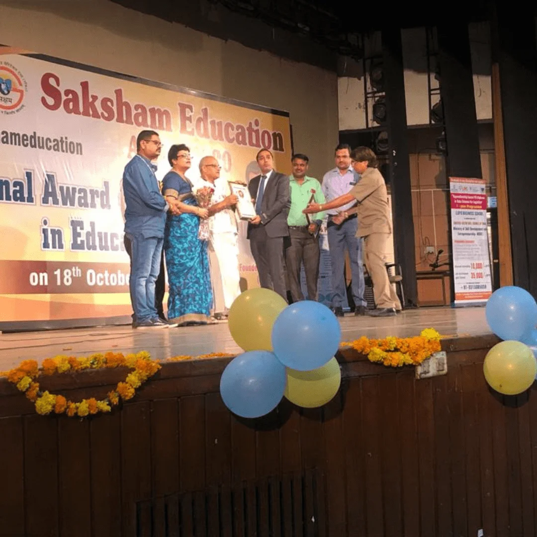 Award8